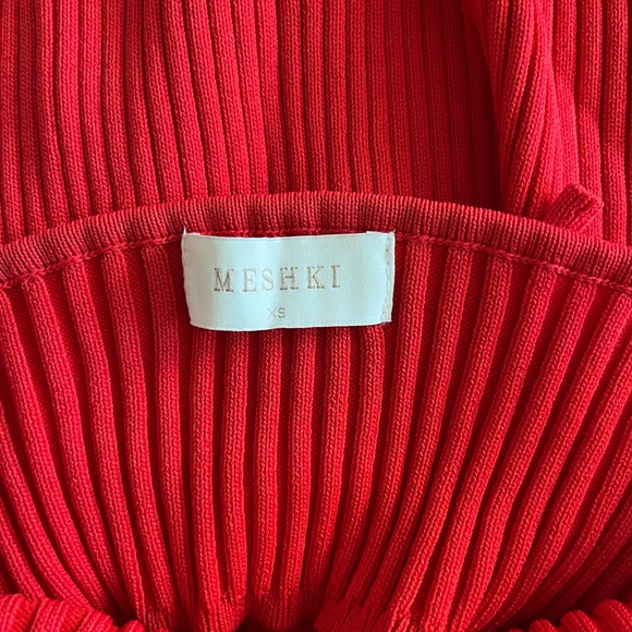 Meshki Ribbed Halter Midi Dress ✨ - Picture 3 of 5